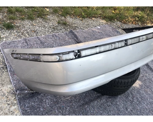 BMW E46 Sedan hátsó lökhárító üresen
