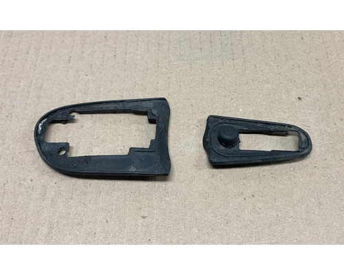 BMW E46 Jobb oldali kilincstömítés