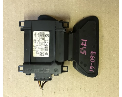 BMW E60-E61 Ultrahangos modul