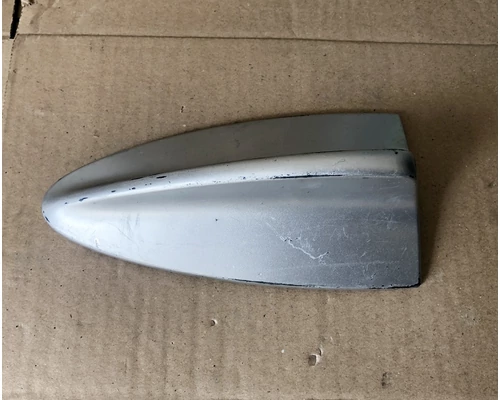 BMW E82-E90-E92 Cápauszony antenna takaró