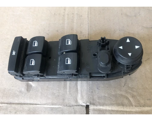 BMW E90-E91 Sofőr oldali ablakkapcsoló