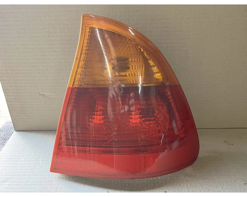 BMW E46 Touring jobb hátsó lámpa 4044